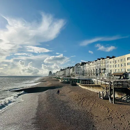 Newly Refurbished Two Bedrooms Flat St Leonards-on-Sea Exterior foto